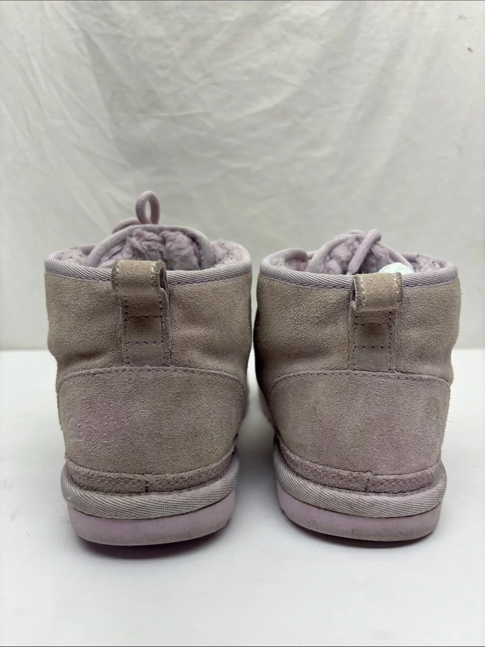 UGG Neumel lilac boots, SZ 6, box 1G